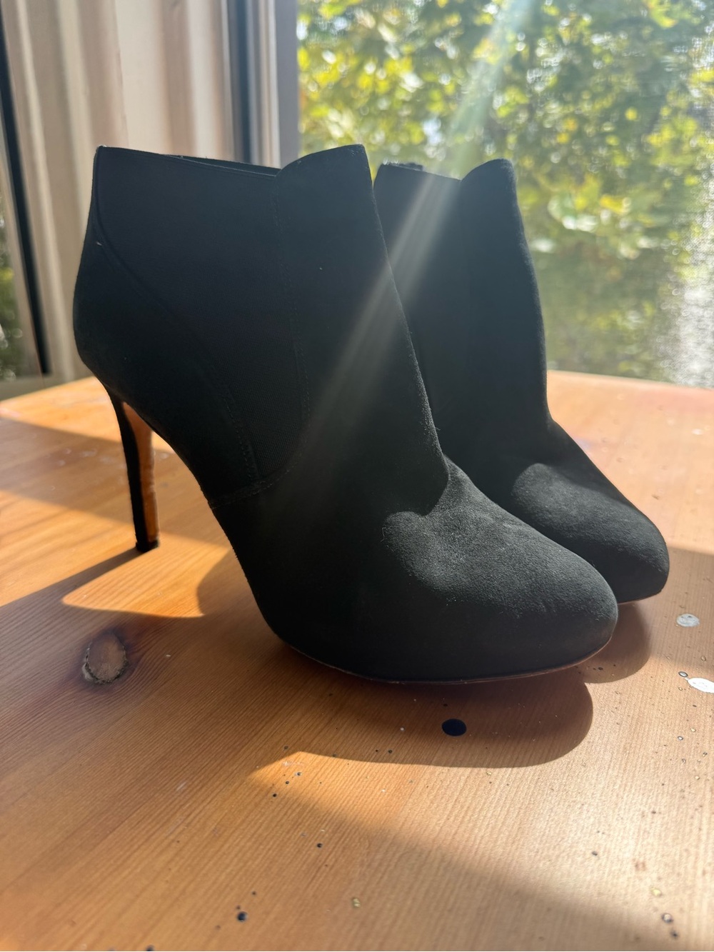 black suede Via Spiga high-heeled bootie